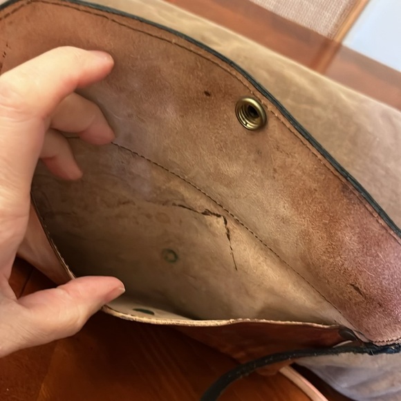 Vintage Hand Tooled Genuine Leather Mini Bag Schooner Maple Leafs - Picture 5 of 11